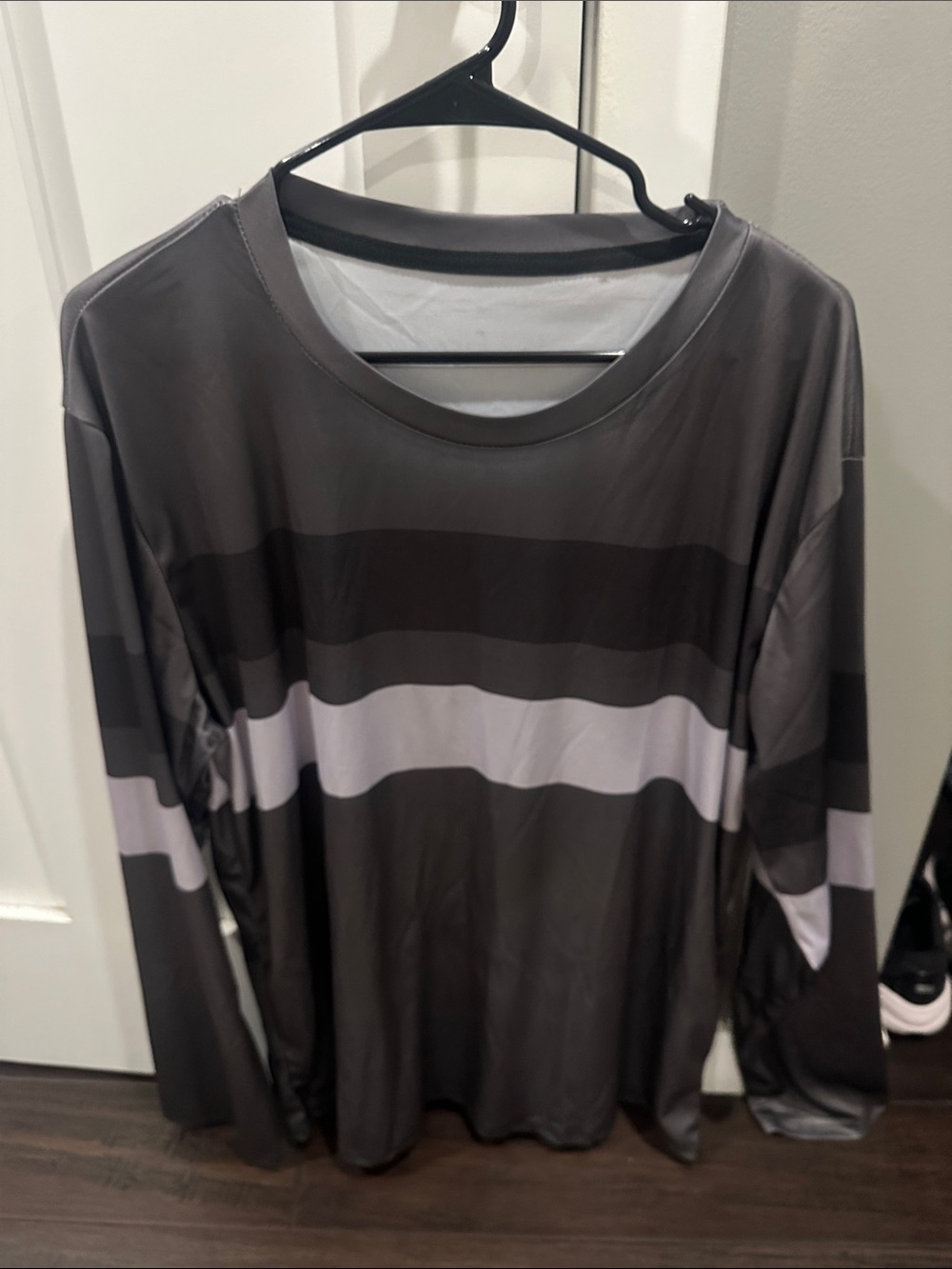 Men's Long Sleeve Striped Performance Tee - Gray/White